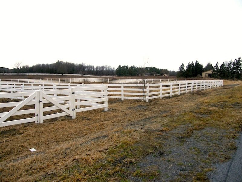 Emergent Care at Malta Medical Arts malta-ny-pvc-fence
